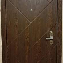 Входная дверь в квартиру с МДФ ДМК-188